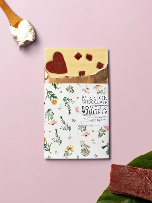 ROMEO & JULIET | GUAVA & CREAM CHEESE Chocolate - Casa de Chocolates